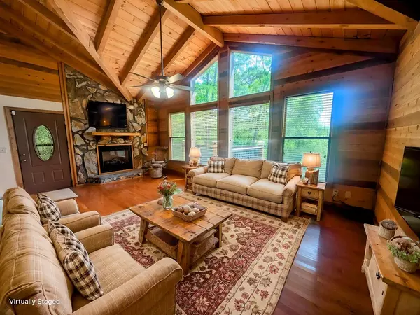 Blue Ridge, GA 30513,350 Left Turn