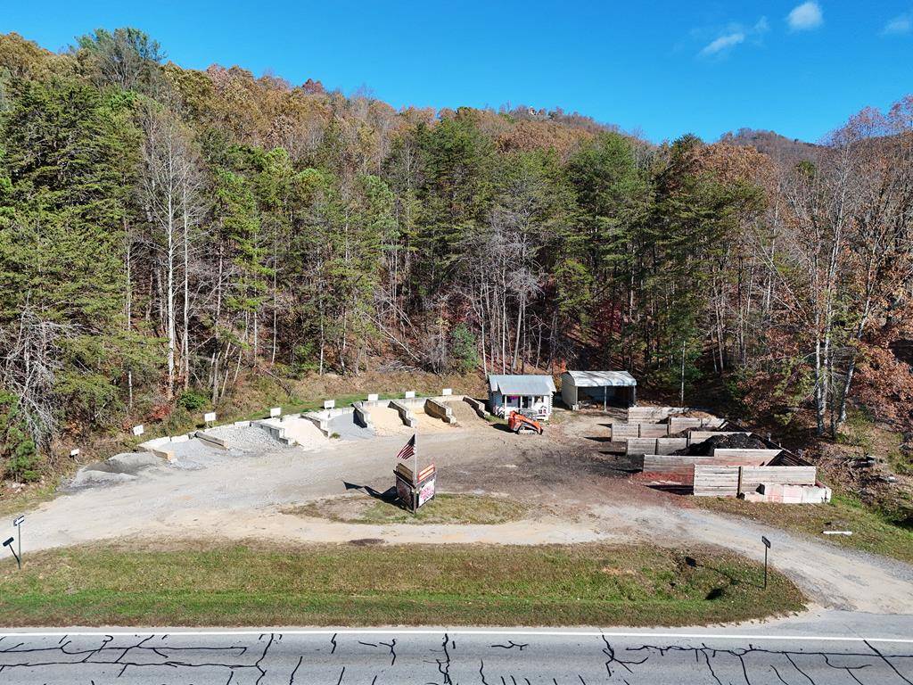 900 Main Street, Hiawassee, GA 30546