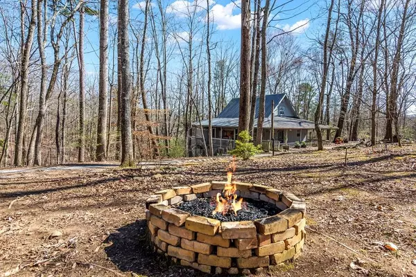 1575 Old Burnt Mountain Road, Jasper, GA 30143