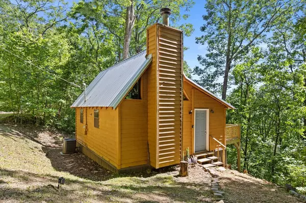 Ellijay, GA 30540,382 Highland Road