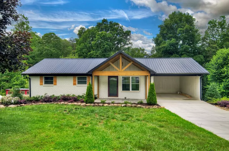 975 Goss Road, Epworth, GA 30541