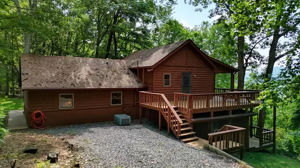 Hiawassee, GA 30546,1795 Ivy Mountain Road