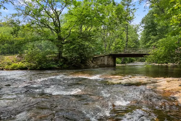 Hiawassee, GA 30546,7320 Chestnut Valley Road