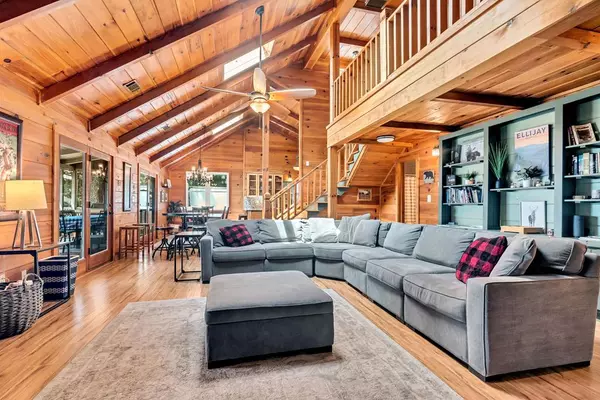 Ellijay, GA 30536,368 Walnut Ridge