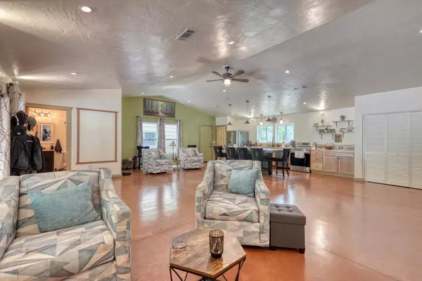 Hiawassee, GA 30546,1529 Cedar View Lane