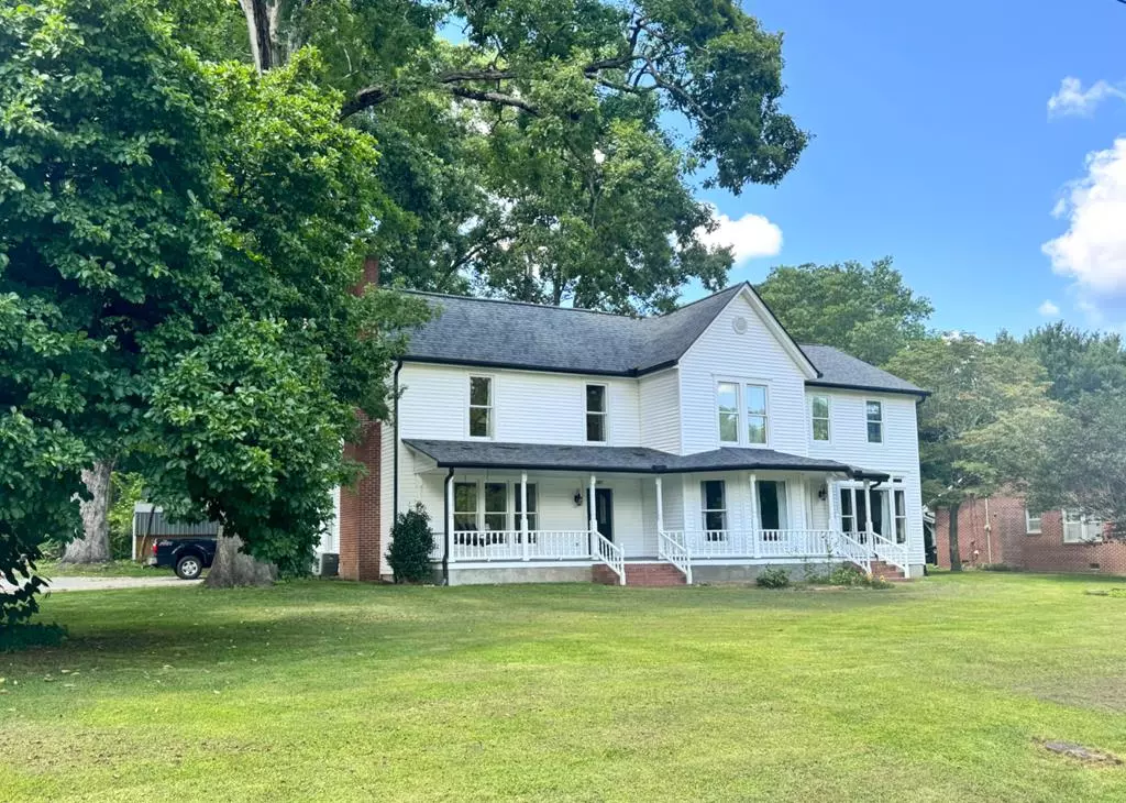 Murphy, NC 28906,1007 Valley River Avenue