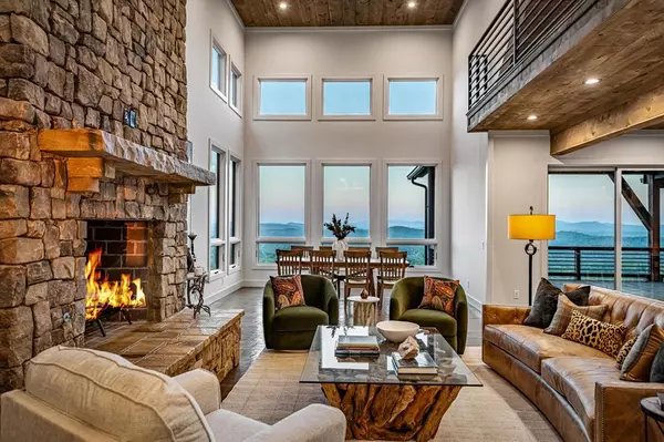 60 Jackie's Bluff, Mineral Bluff, GA 30559