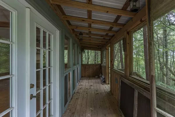 Murphy, NC 28906,286 Rj Mountain View Drive