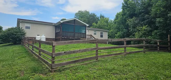 Warne, NC 28909,95 Bobcat Lane