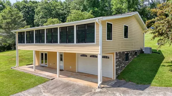 Hiawassee, GA 30546,160 Sunnyside Estates