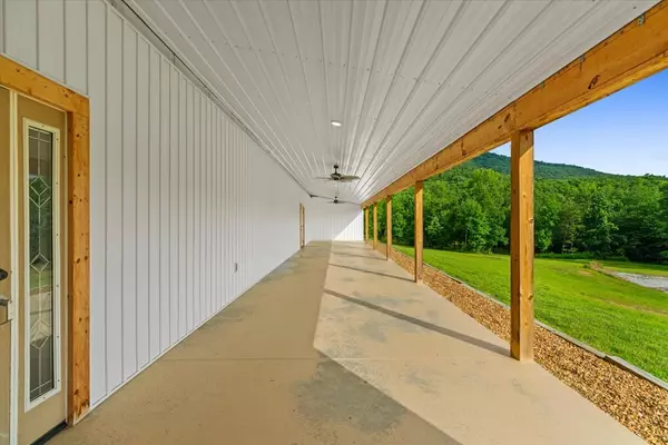 Chatsworth, GA 30705,2948 Holly Creek Cool Springs Road