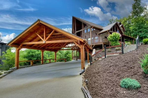 Blue Ridge, GA 30513,467 Deer Crest Road