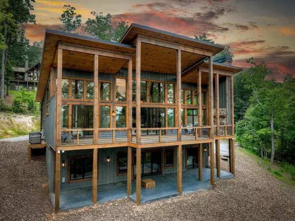 768 Cherokee Circle, Ellijay, GA 30540
