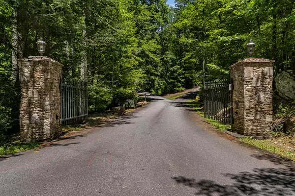 346 Mission Ridge Drive, Hayesville, NC 28904