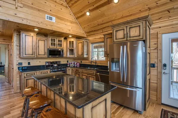 Murphy, NC 28906,40 Reitzel Ridge