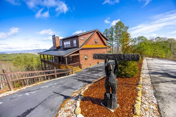 921 Ridge Peak View, Blairsville, GA 30512