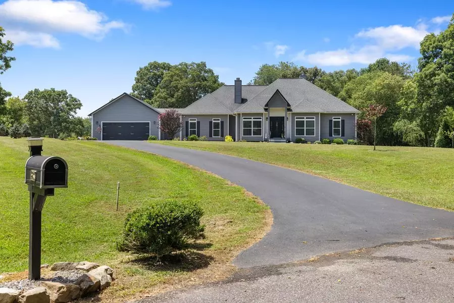 1502 Smithfield Lane, Young Harris, GA 30582