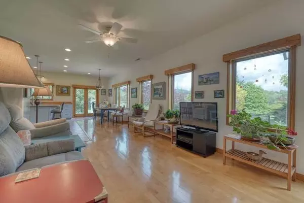 Blairsville, GA 30512,275 Everetts View