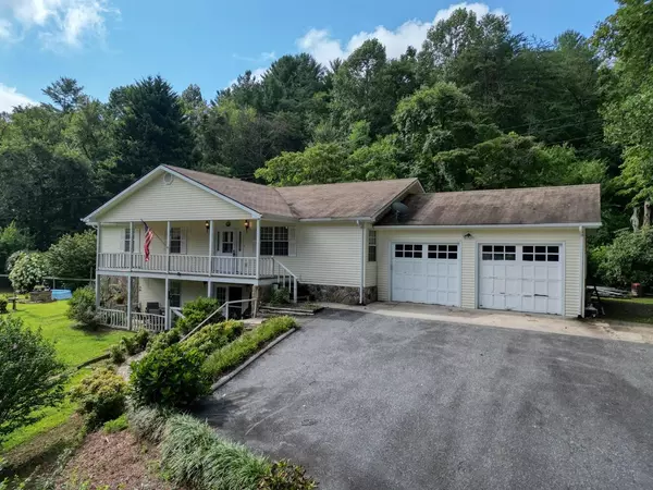 Hiawassee, GA 30546,1783 Sunnyside Road