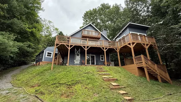 Hayesville, NC 28904,312 Penland Indian Trail