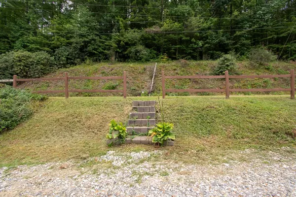 Robbinsville, NC 28771,580 Atoah Circle