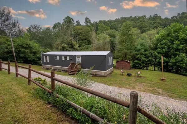 580 Atoah Circle, Robbinsville, NC 28771