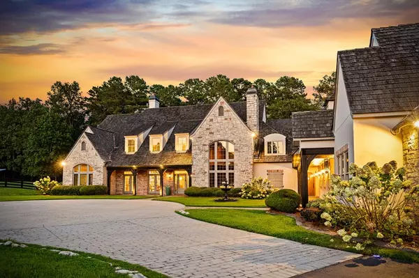 Canton, GA 30115,640 Aj Land Road