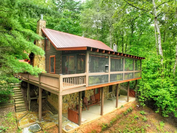 Blue Ridge, GA 30513,430 Chestnut Ridge