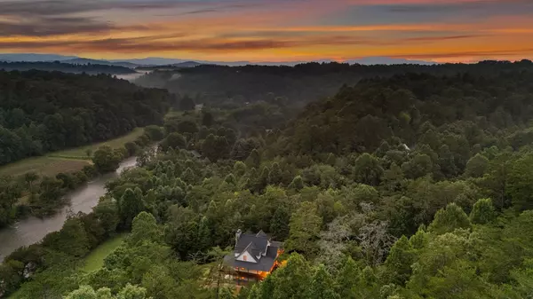 Mineral Bluff, GA 30559,661 Toccoa River Forest
