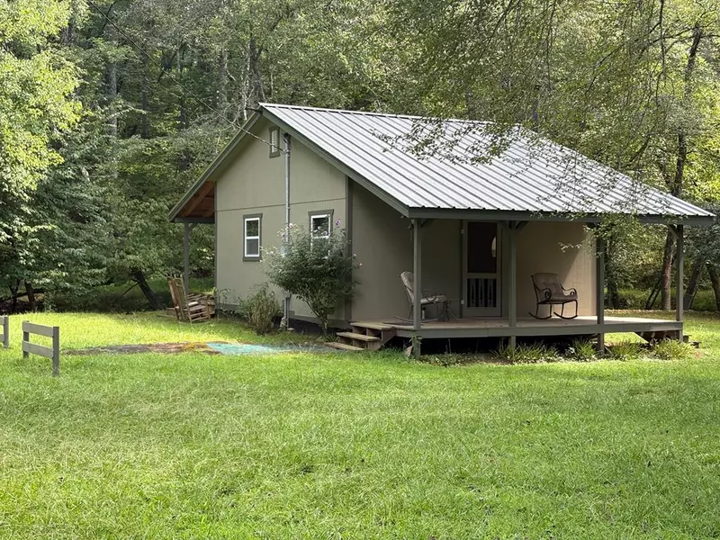 141 Friendship Lane, Mineral Bluff, GA 30559