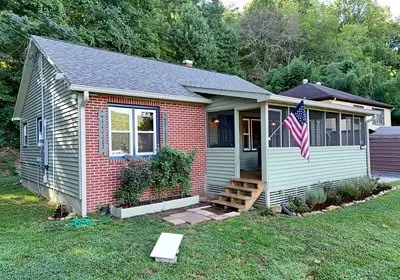 Robbinsville, NC 28771,87 Snowbird Road