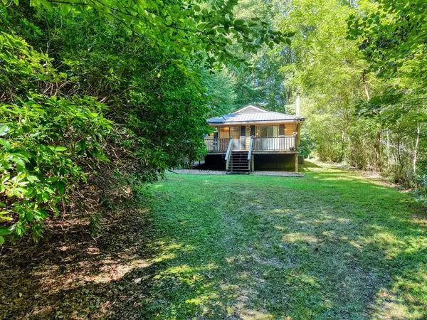 Young Harris, GA 30582,8088 Ivylog Gap Rd