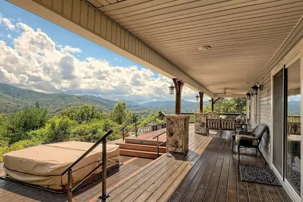 Hiawassee, GA 30546,3023 Bear Lane