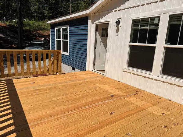 Ellijay, GA 30540,427 Lower Tails Creek Road