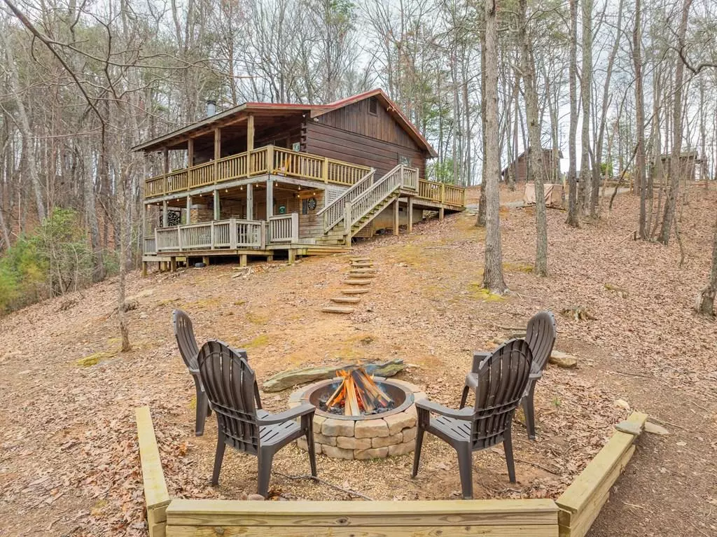 Blue Ridge, GA 30513,1350 Cherry Lake Drive