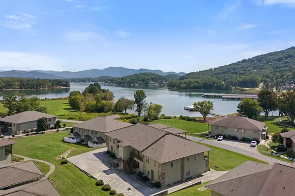 Young Harris, GA 30582,1649 C Lakeview Dr