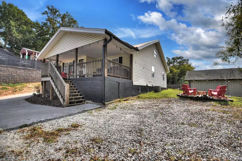Blue Ridge, GA 30513,154 Mountain Street