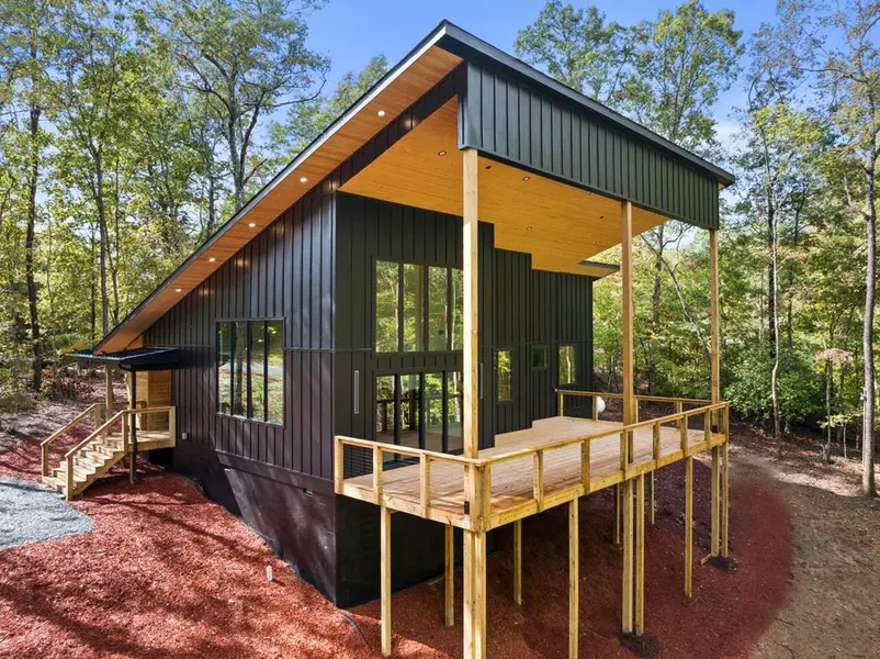 325 Pine Lane, Mineral Bluff, GA 30559