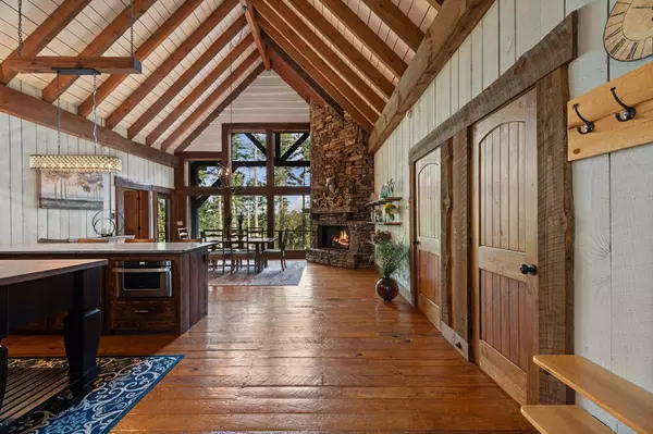 Blue Ridge, GA 30513,114 Price Circle