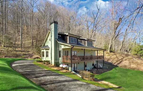 Hayesville, NC 28904,526 Garland Ridge Drive