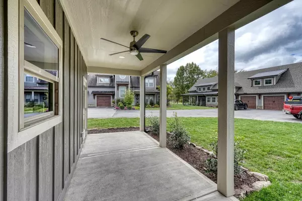 Hiawassee, GA 30546,98 Brett Way