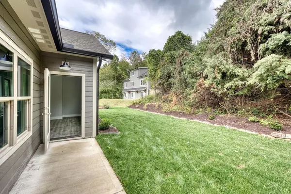 Hiawassee, GA 30546,98 Brett Way