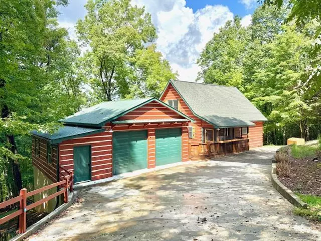 1571 Mangums Trail, Blue Ridge, GA 30513