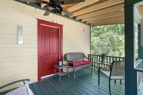 East Ellijay, GA 30540,118 Oak Street