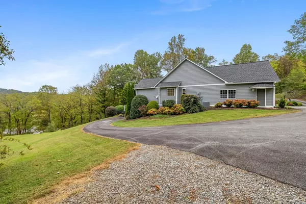 Hayesville, NC 28904,126 Split Rail Drive