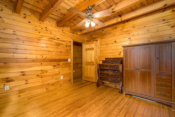 Ellijay, GA 30540,804 Pocaset Drive