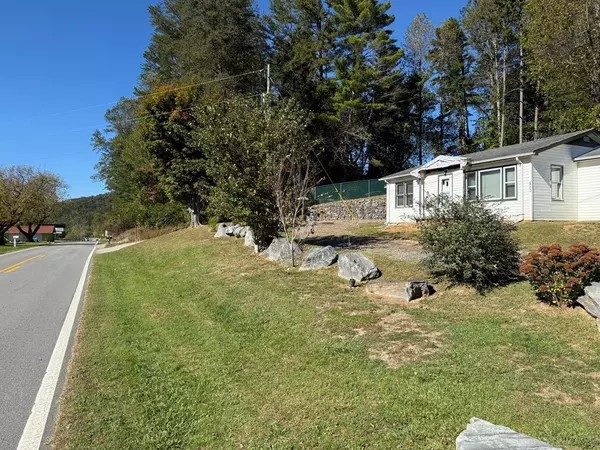 Murphy, NC 28906,7430 Hwy 294