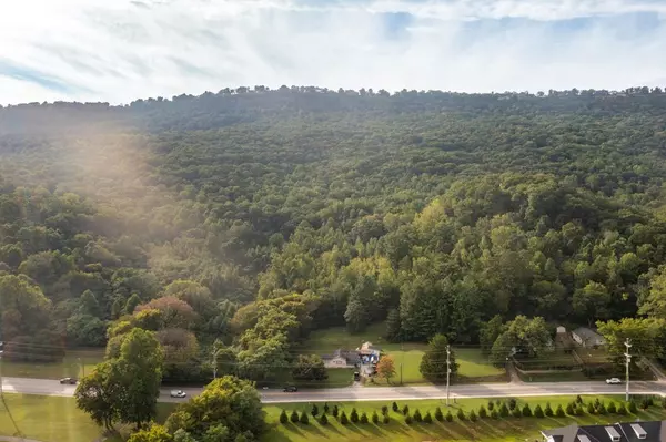 Chattanooga, TN 37405,1123 Mountain Creek Road