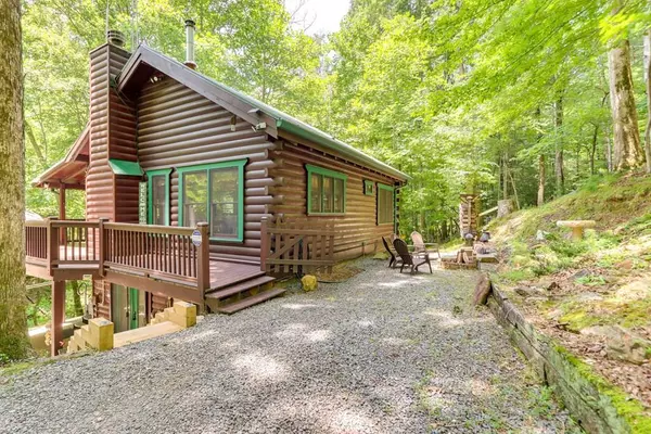 63 Hawk Trail, Ellijay, GA 30540