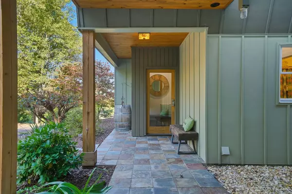 Ellijay, GA 30536,1047 Tickanetley Road